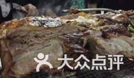 济南新闻爆料烤羊腿,美食诱惑引众人排队品尝